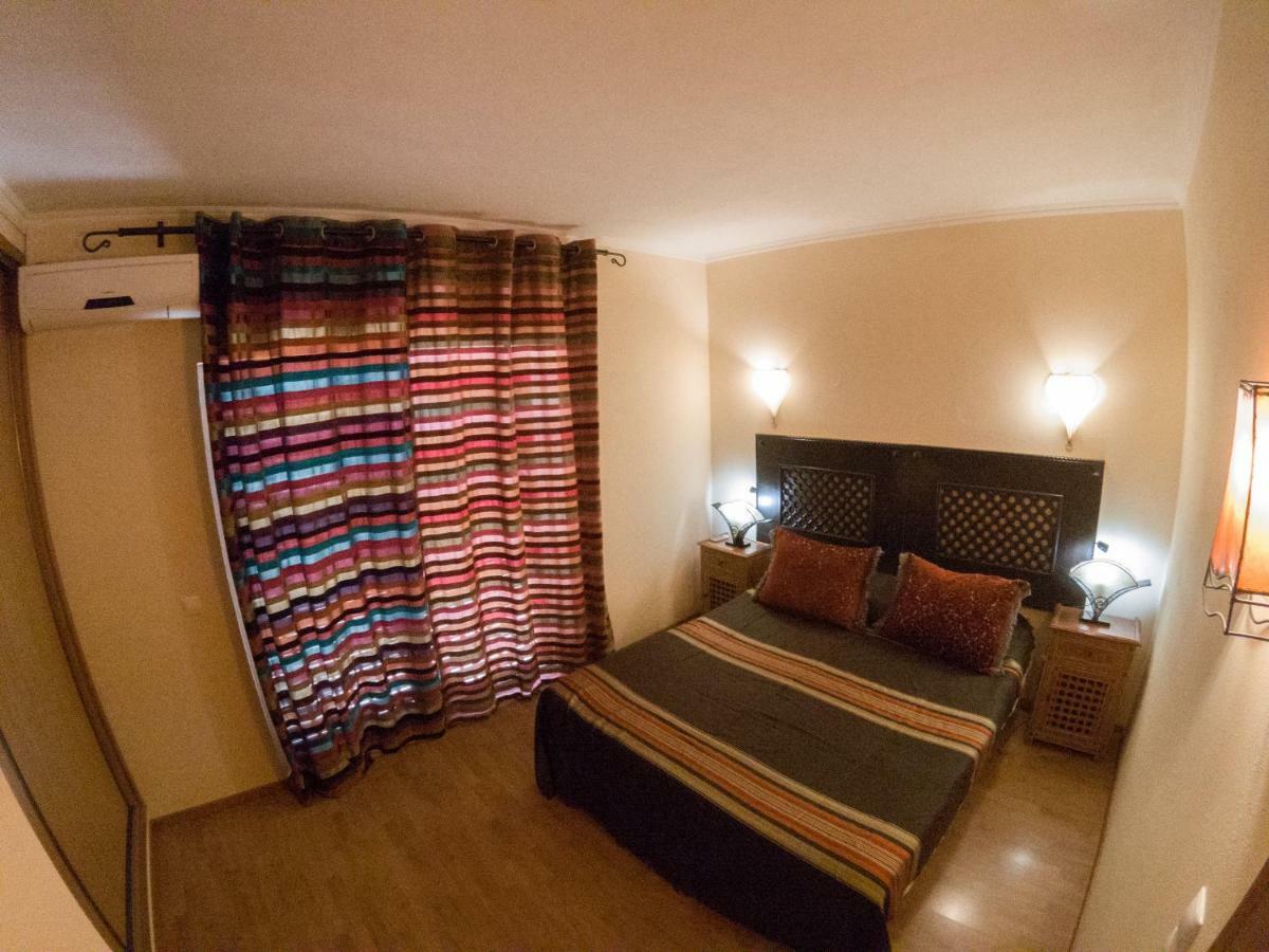 Seventies Cheap & Chic Two Aparthotel 3*